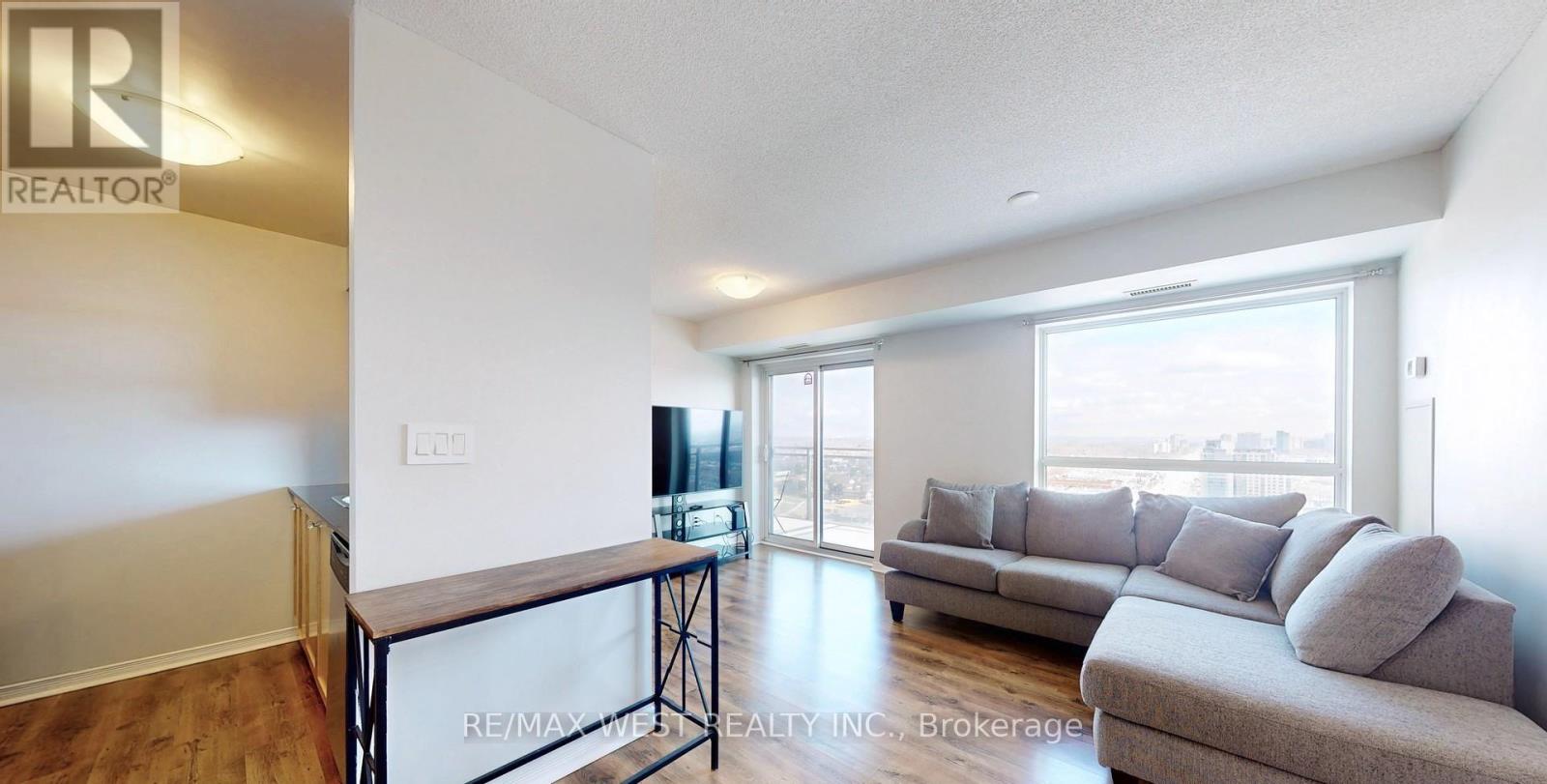 2108 - 215 Queen Street E, Brampton, Ontario  L6W 0A9 - Photo 6 - W13080294