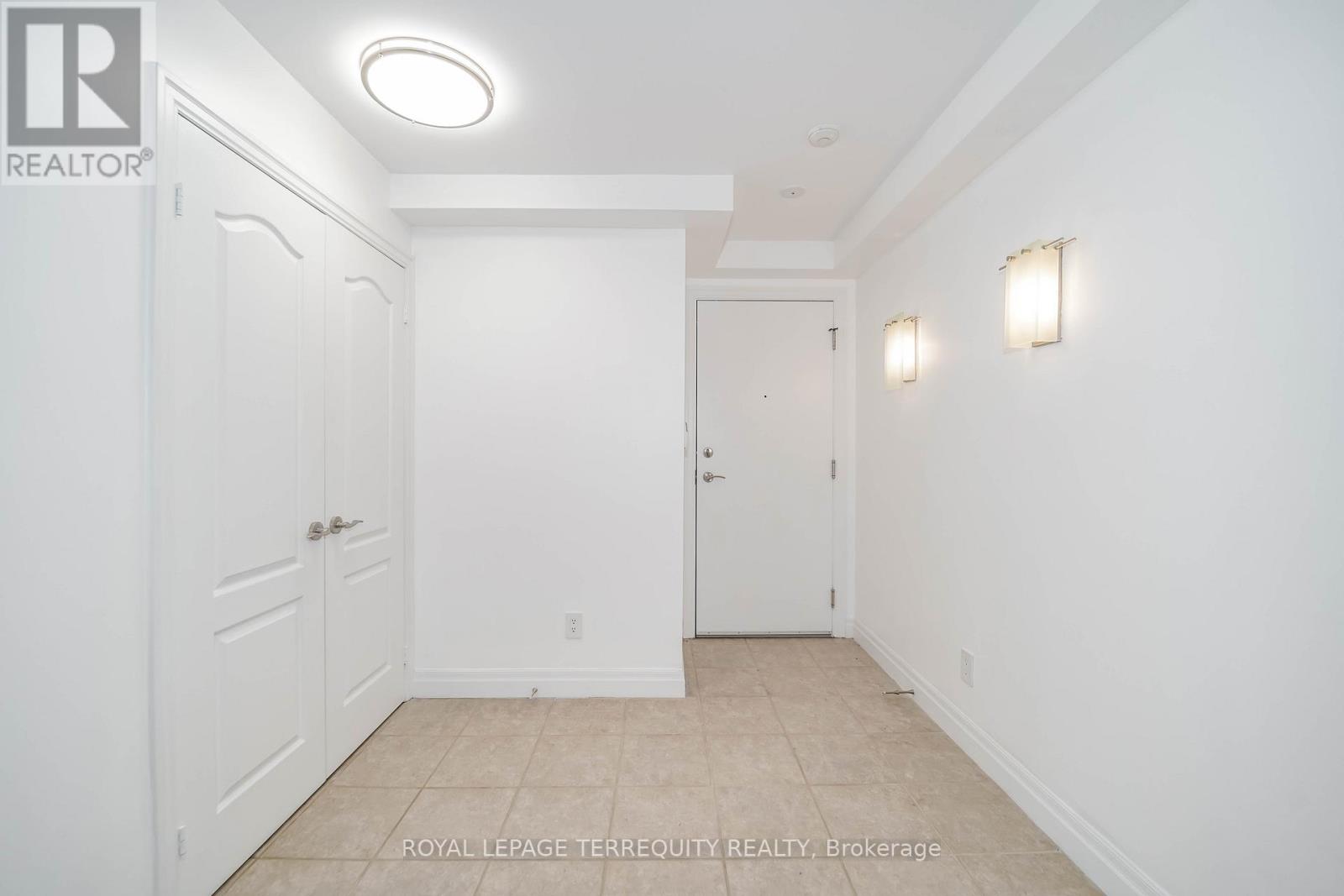 206 - 2121 Lake Shore Boulevard W, Toronto, Ontario  M8V 4E9 - Photo 11 - W13080328