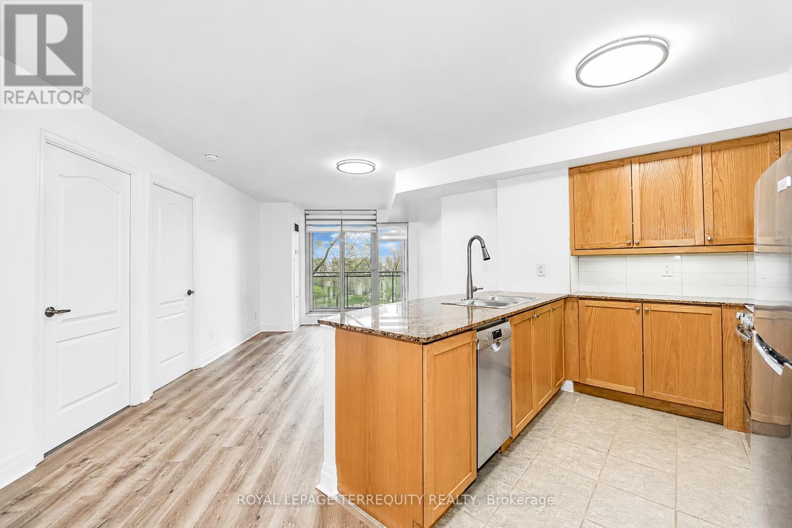 206 - 2121 Lake Shore Boulevard W, Toronto, Ontario  M8V 4E9 - Photo 12 - W13080328