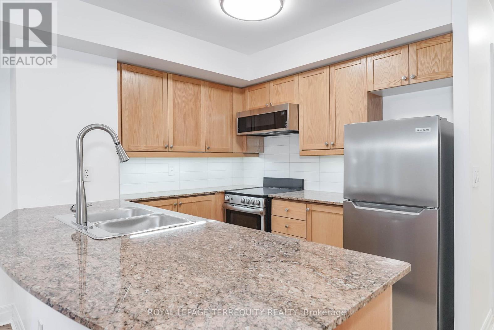 206 - 2121 Lake Shore Boulevard W, Toronto, Ontario  M8V 4E9 - Photo 16 - W13080328