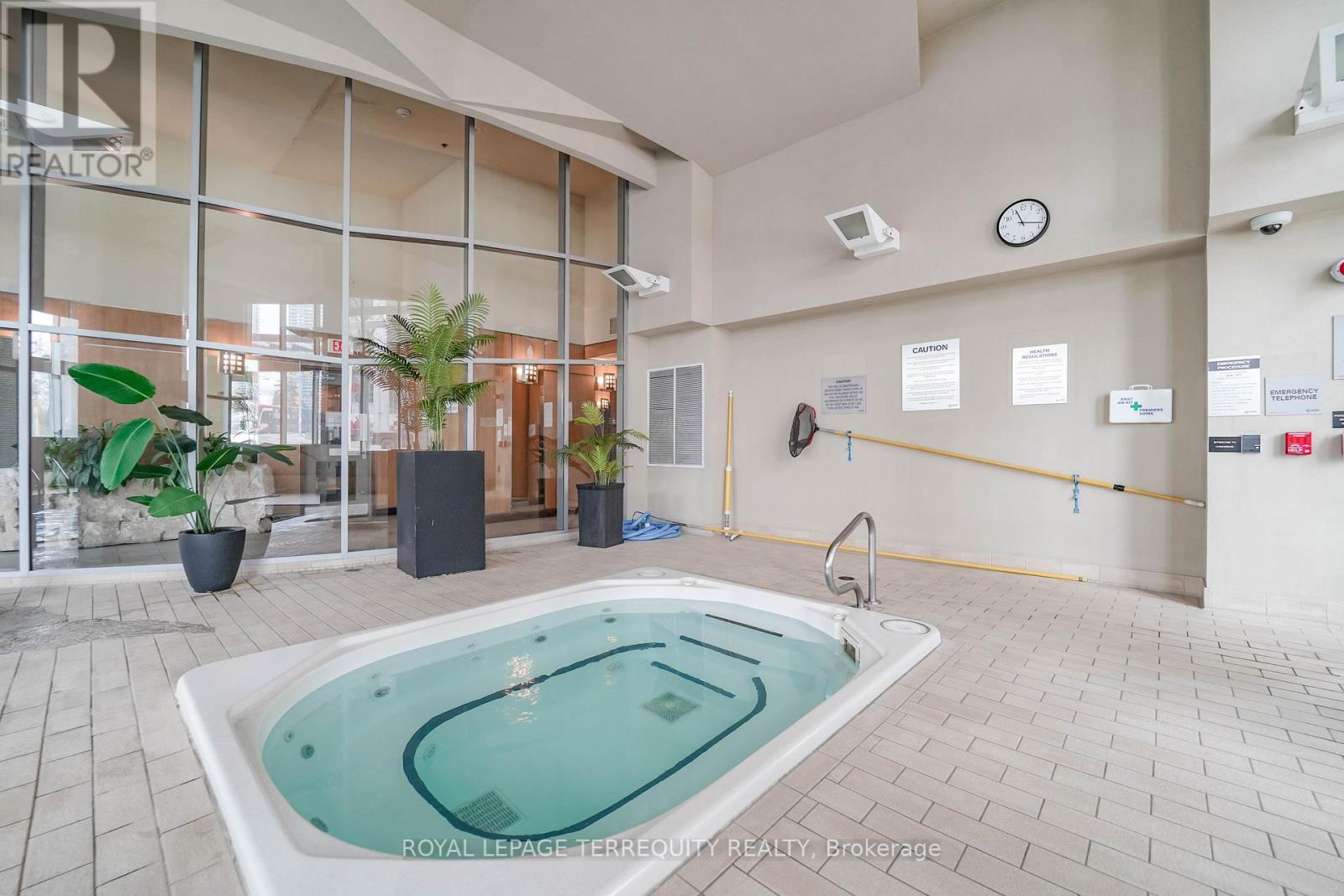 206 - 2121 Lake Shore Boulevard W, Toronto, Ontario  M8V 4E9 - Photo 7 - W13080328