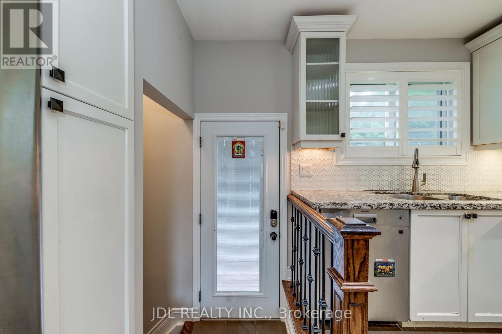 1266 Lambeth Road, Oakville, Ontario  L6H 2E3 - Photo 16 - W13080342