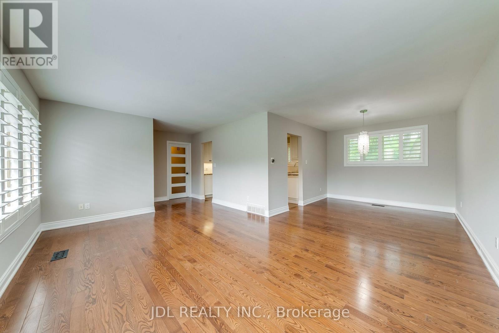 1266 Lambeth Road, Oakville, Ontario  L6H 2E3 - Photo 7 - W13080342