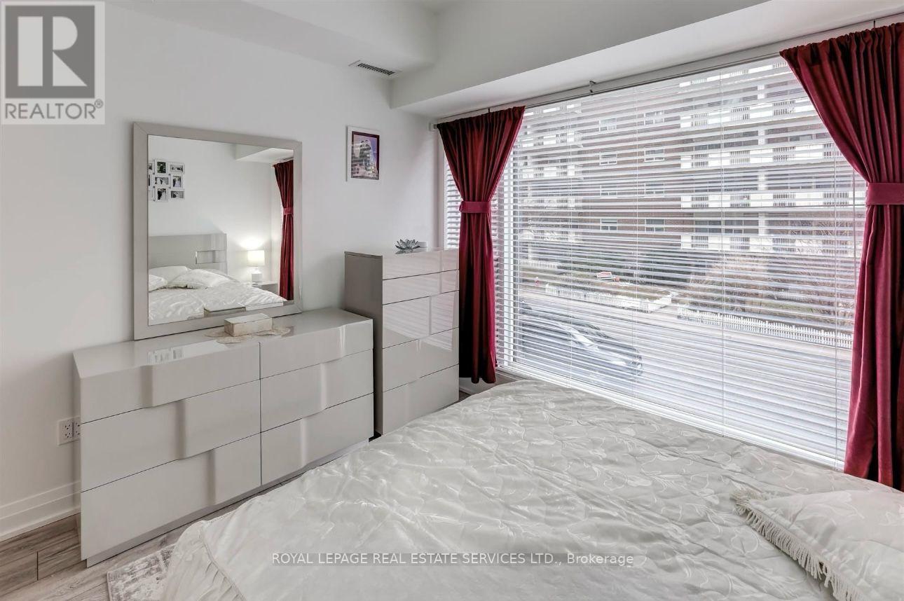 7 - 32 Park Street E, Mississauga, Ontario  L5G 1L7 - Photo 12 - W13080364