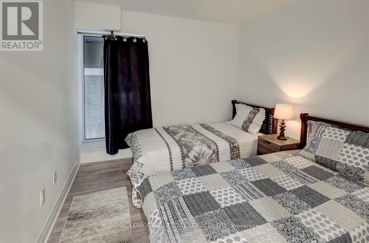 7 - 32 Park Street E, Mississauga, Ontario  L5G 1L7 - Photo 17 - W13080364