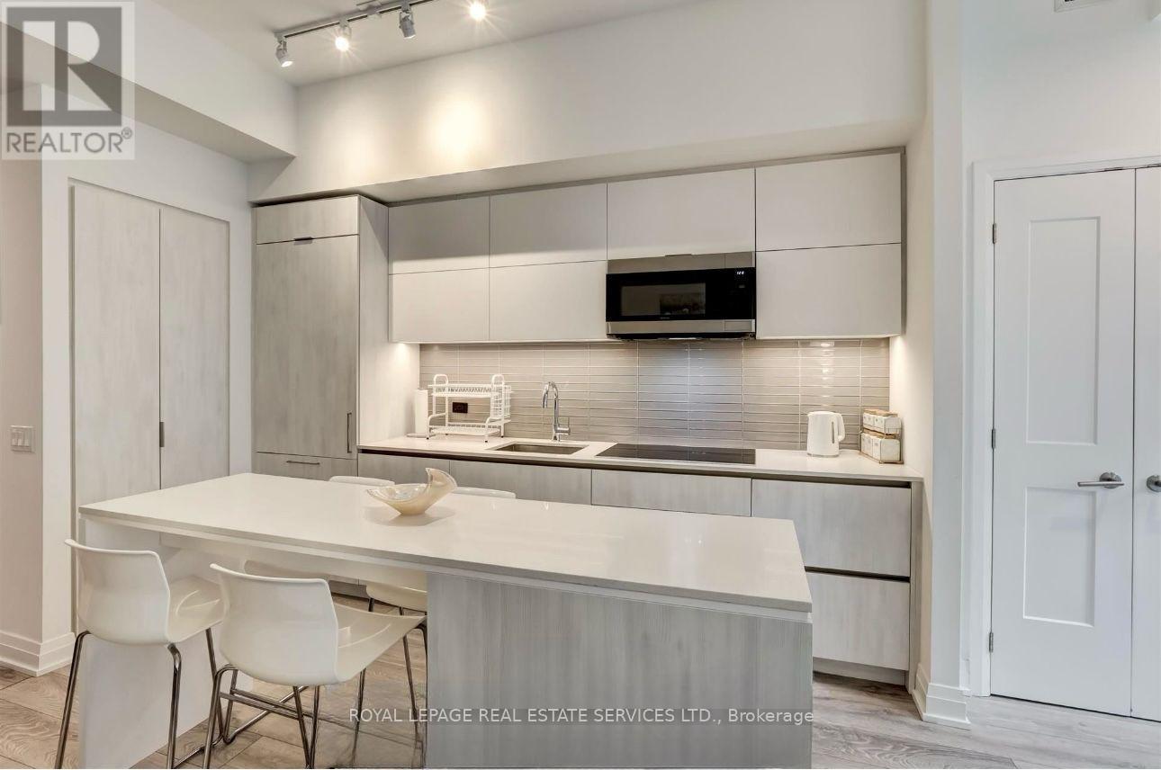 7 - 32 Park Street E, Mississauga, Ontario  L5G 1L7 - Photo 6 - W13080364