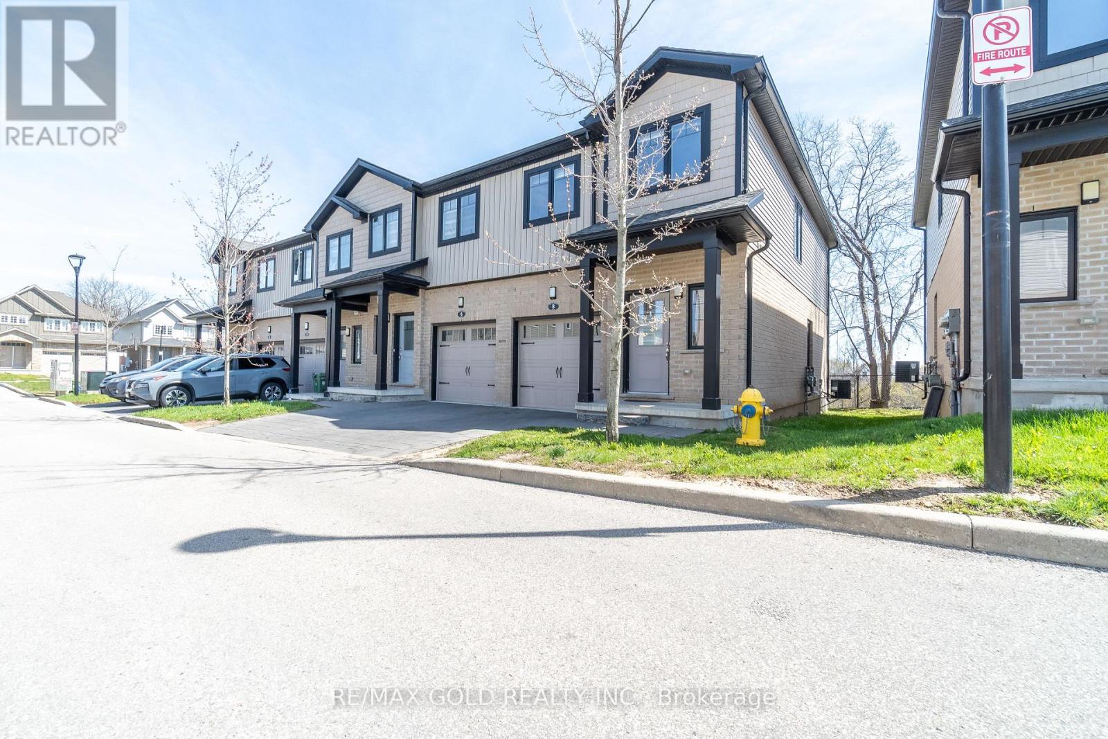8 - 2621 Holbrook Drive, London South, Ontario  N6M 0G2 - Photo 3 - X13080022