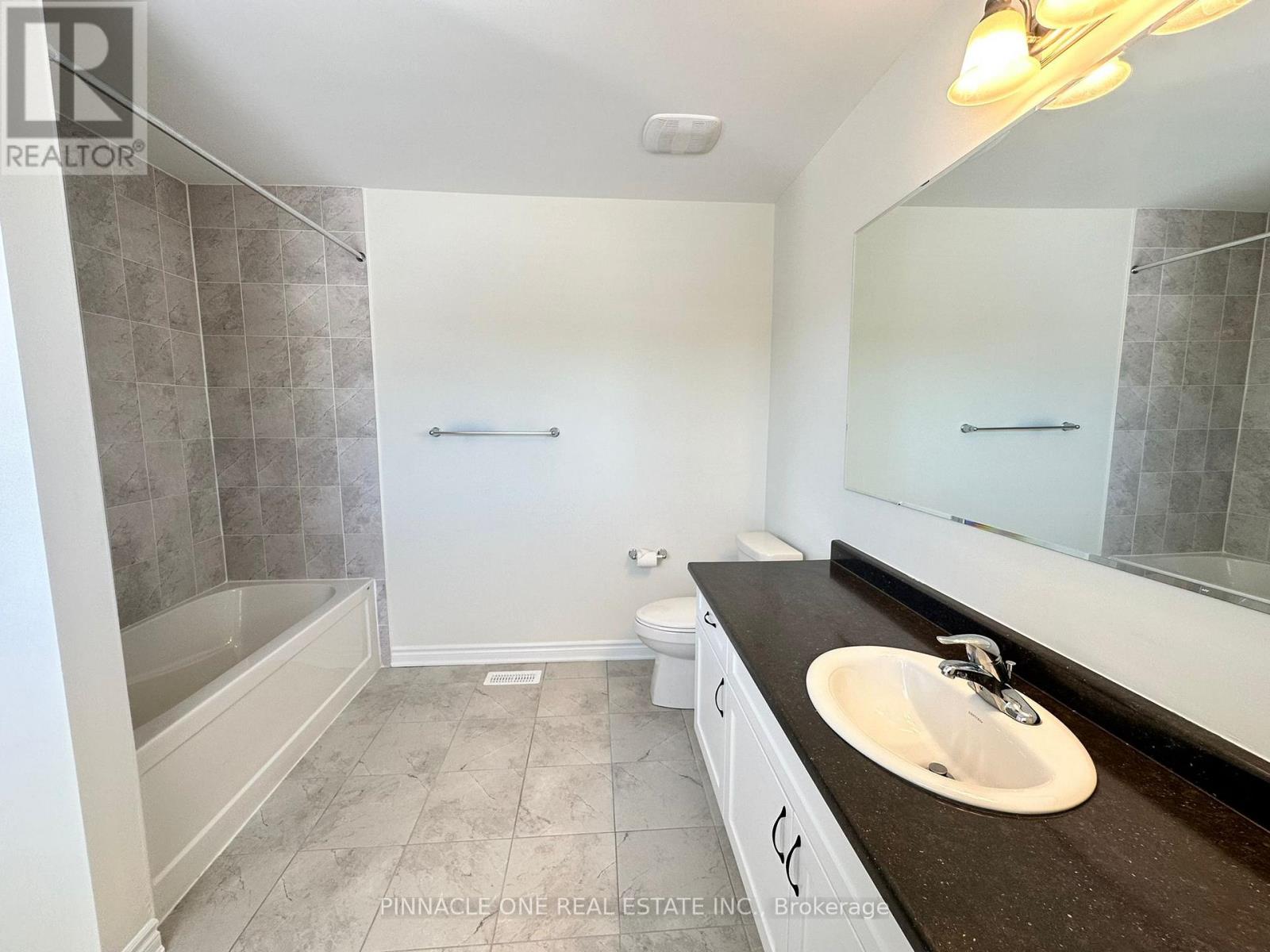 44 Chambery Street, Bracebridge, Ontario  P1L 0G2 - Photo 9 - X13080028