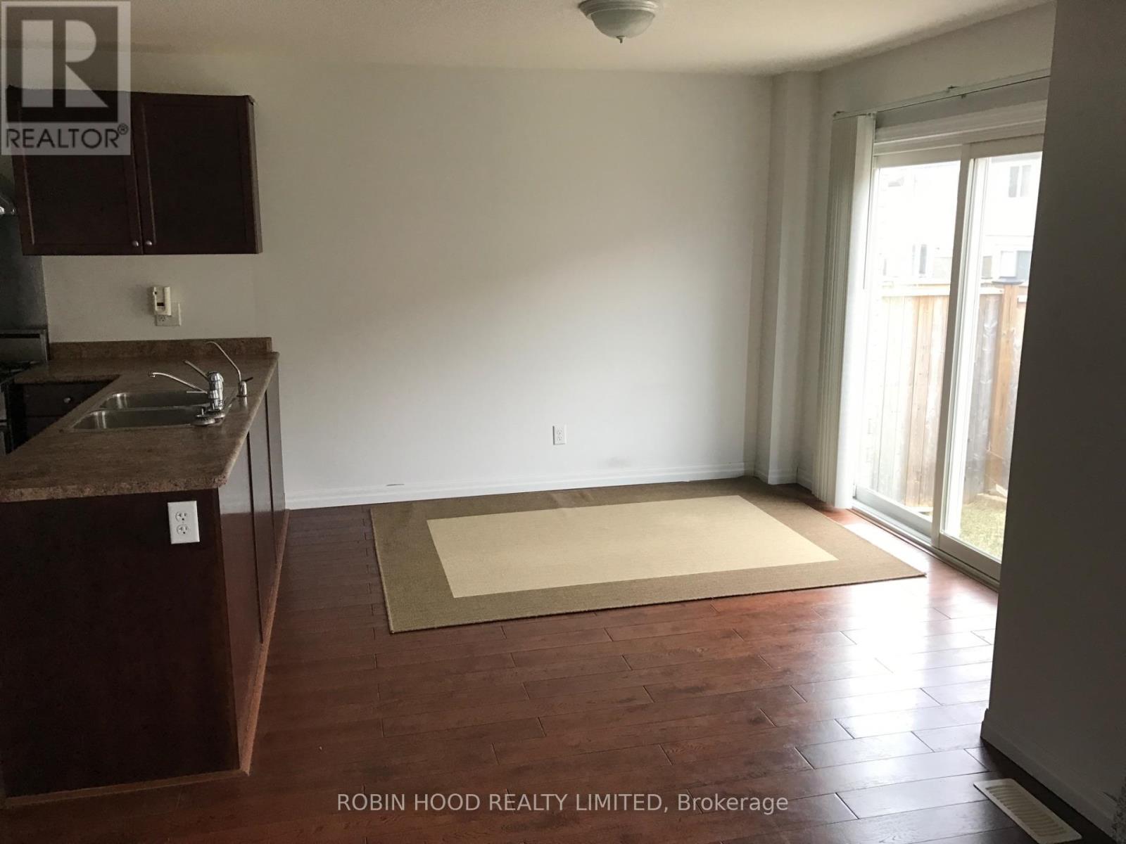 936 Banffshire Court, Kitchener, Ontario  N2R 1W8 - Photo 4 - X13080032