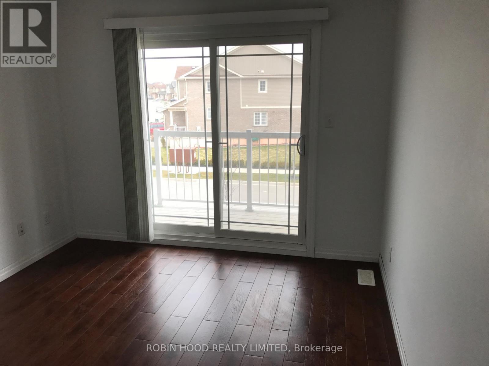 936 Banffshire Court, Kitchener, Ontario  N2R 1W8 - Photo 7 - X13080032