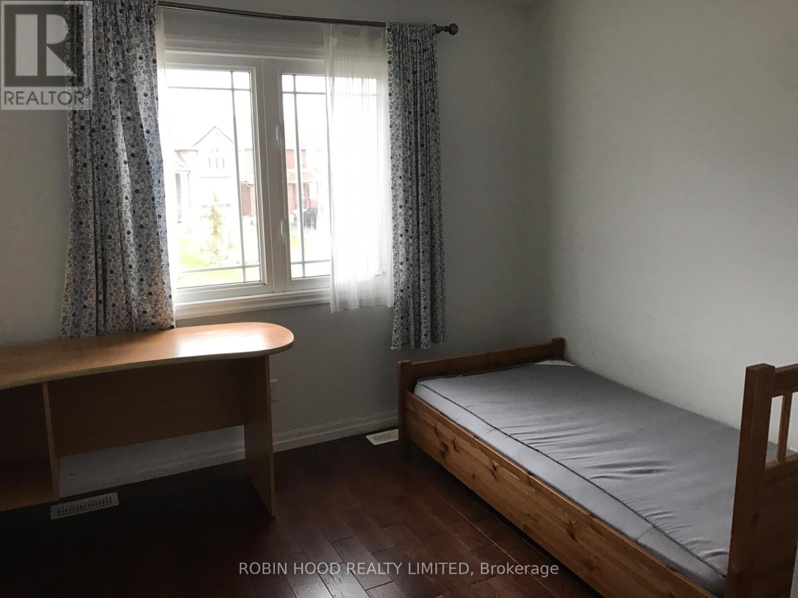 936 Banffshire Court, Kitchener, Ontario  N2R 1W8 - Photo 8 - X13080032