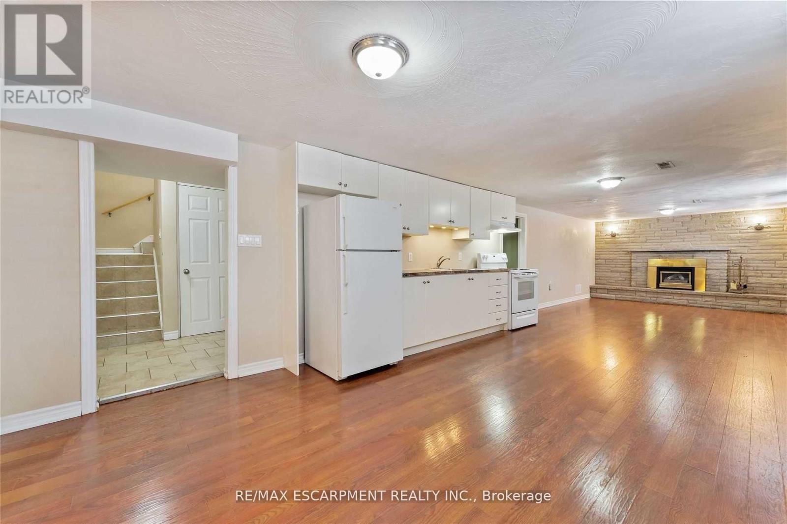 Basement - 864 Upper Ottawa Street, Hamilton, Ontario  L8T 3V5 - Photo 1 - X13080206