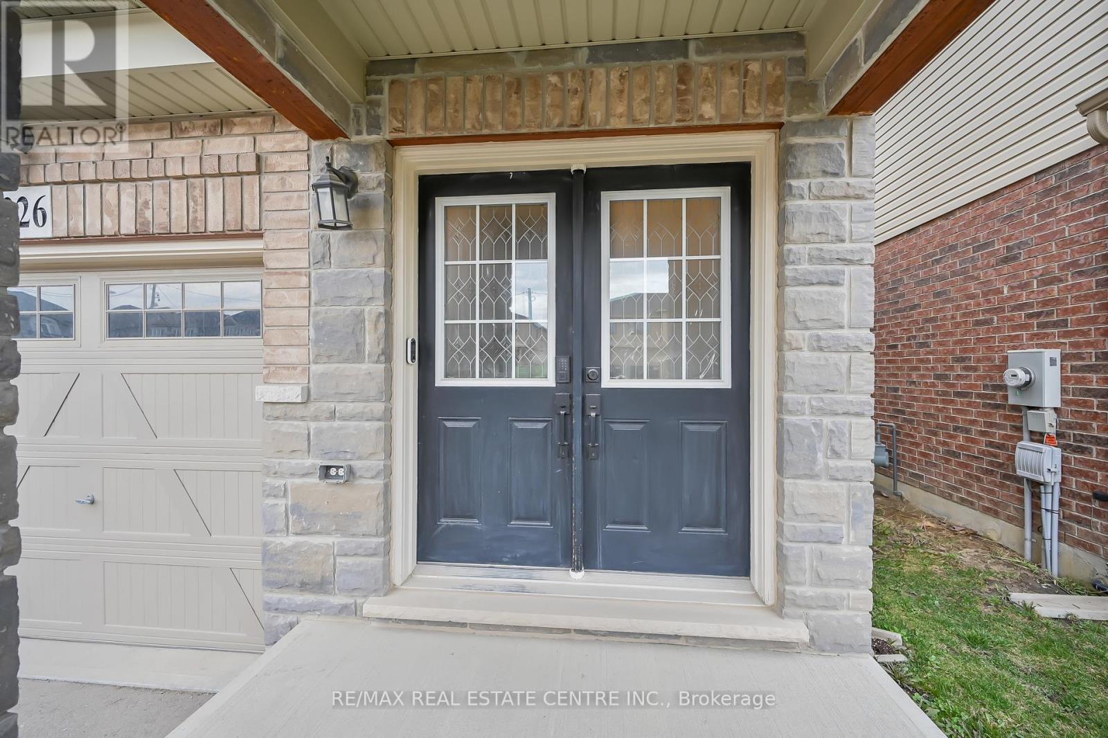 226 Lormont Boulevard, Hamilton, Ontario  L8J 0J9 - Photo 2 - X13080344