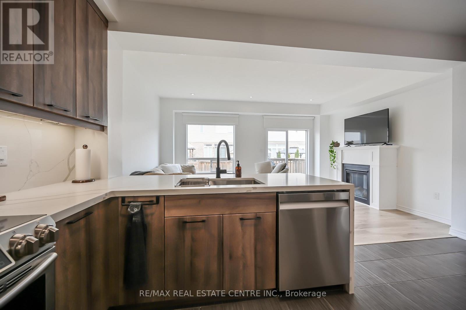 226 Lormont Boulevard, Hamilton, Ontario  L8J 0J9 - Photo 6 - X13080344