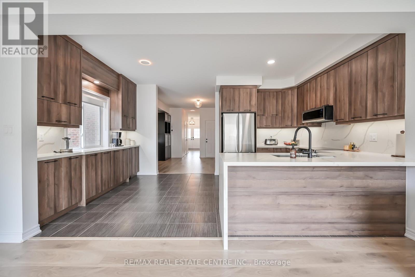 226 Lormont Boulevard, Hamilton, Ontario  L8J 0J9 - Photo 9 - X13080344