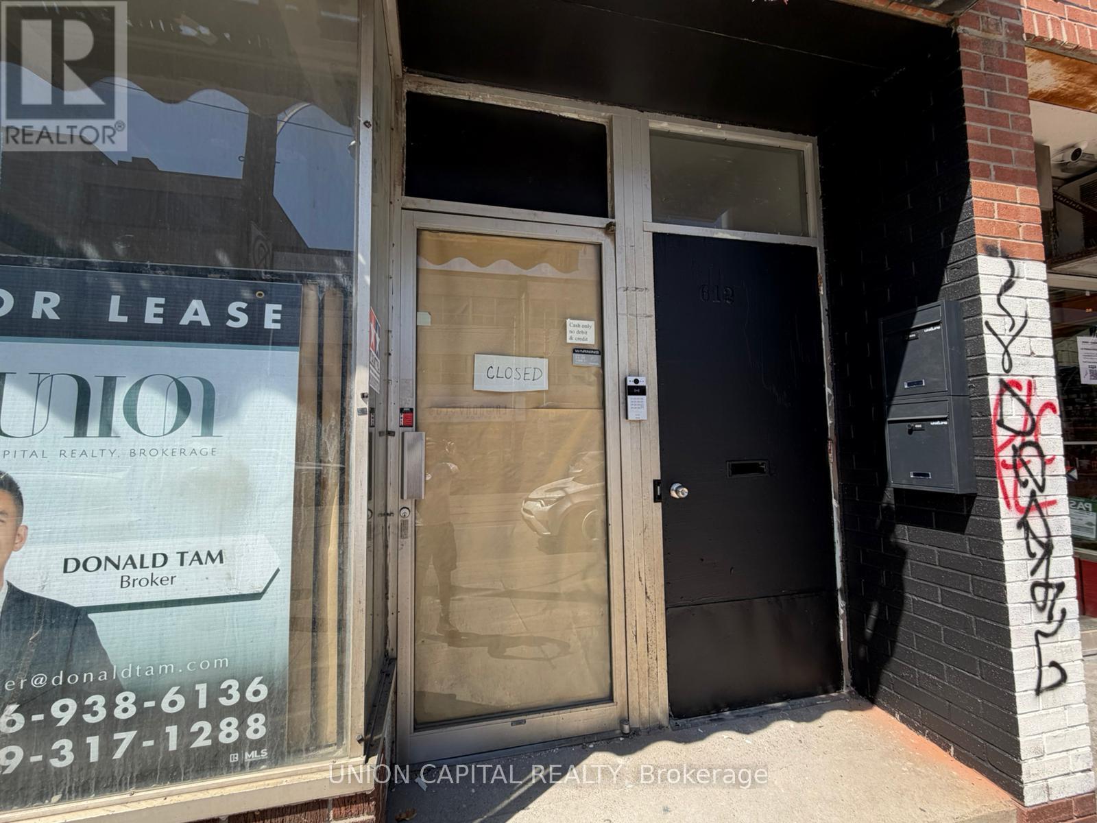 612 Gerrard Street E, Toronto, Ontario  M4M 1Y3 - Photo 2 - E12879834