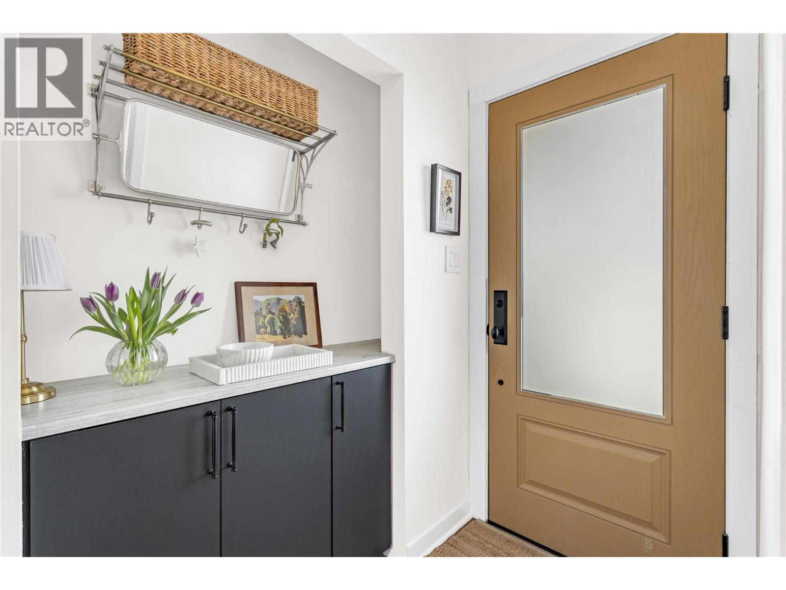 1347 Highland Drive S, Kelowna, British Columbia  V1Y 3V9 - Photo 3 - 10383532