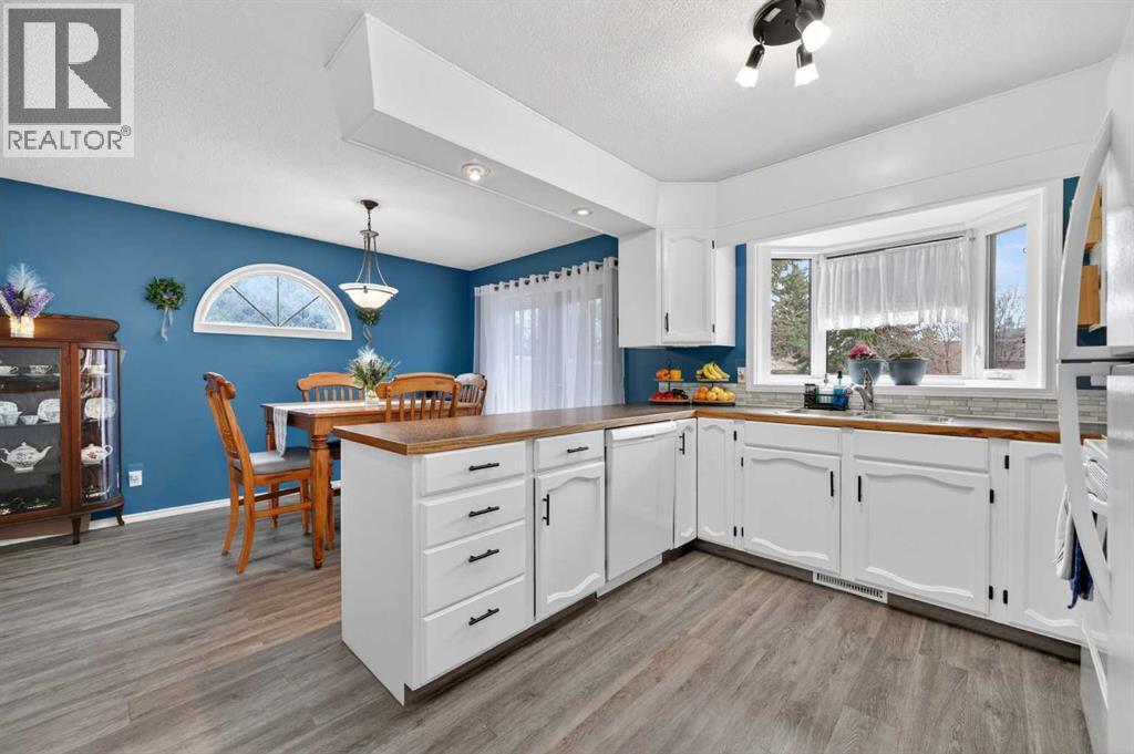 1427 Mccrimmon Drive, Carstairs, Alberta  T0M 0N0 - Photo 16 - A2305032