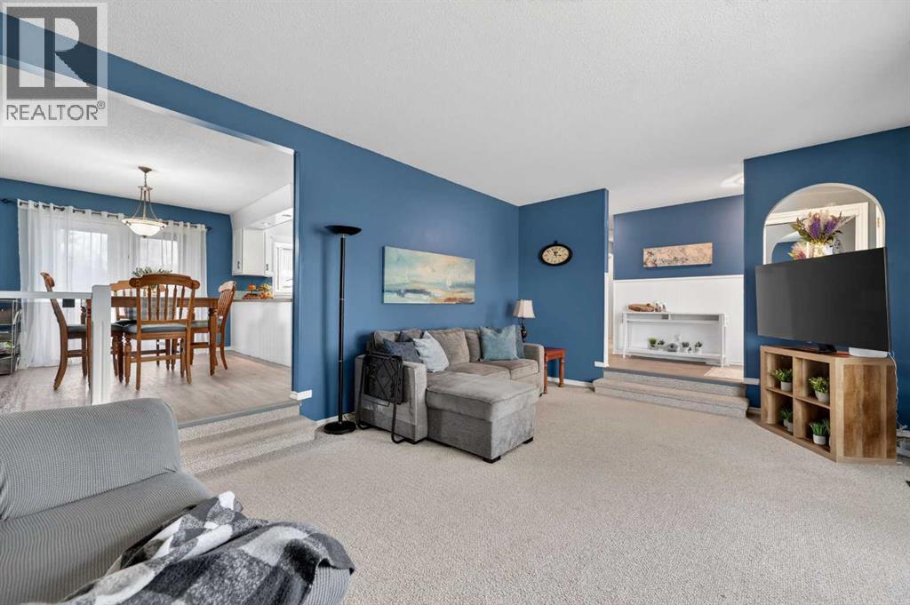 1427 Mccrimmon Drive, Carstairs, Alberta  T0M 0N0 - Photo 8 - A2305032