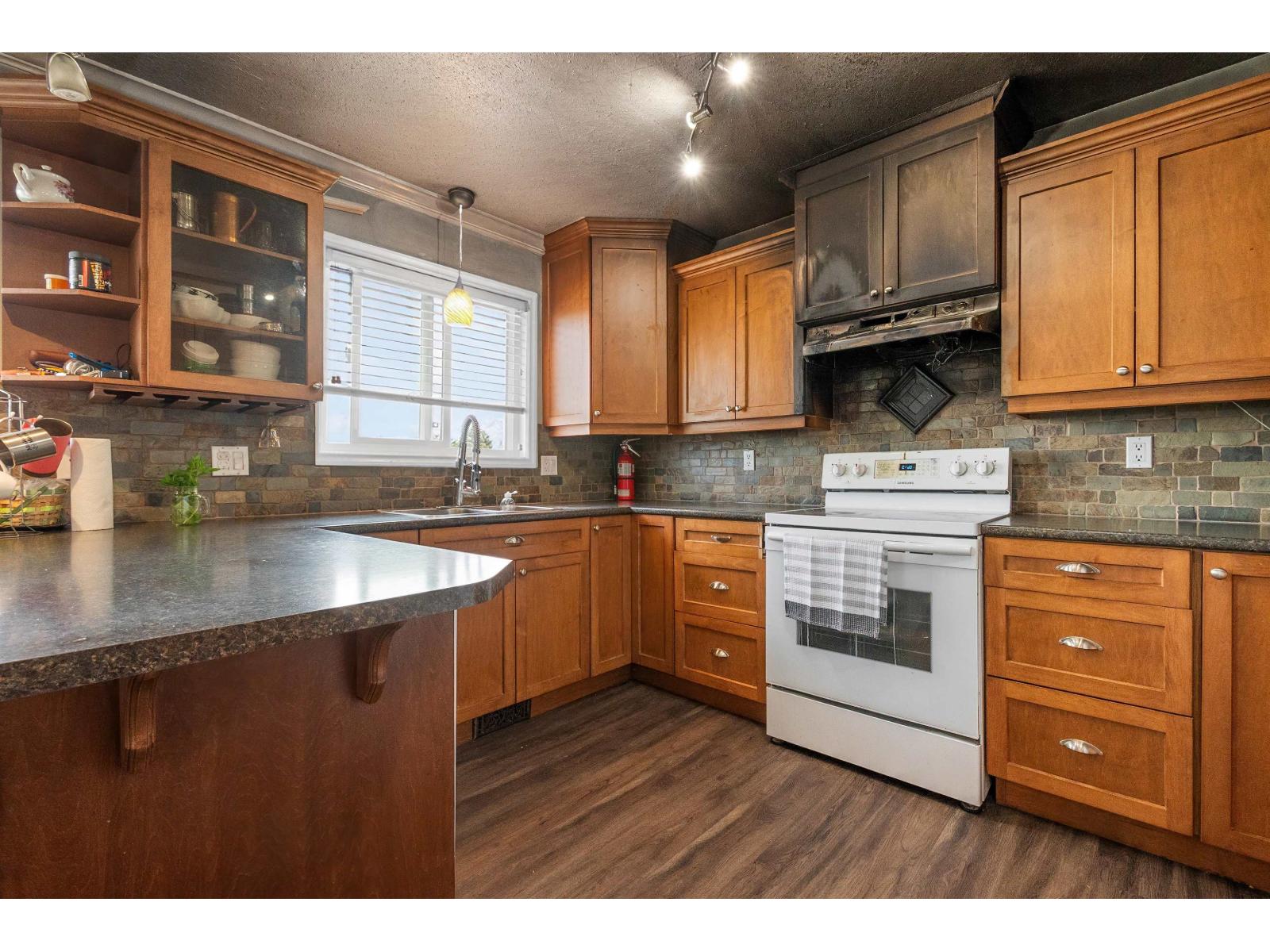 8683 Tilston Street, Chilliwack Proper South, Chilliwack, British Columbia  V2P 7R6 - Photo 5 - R3118863