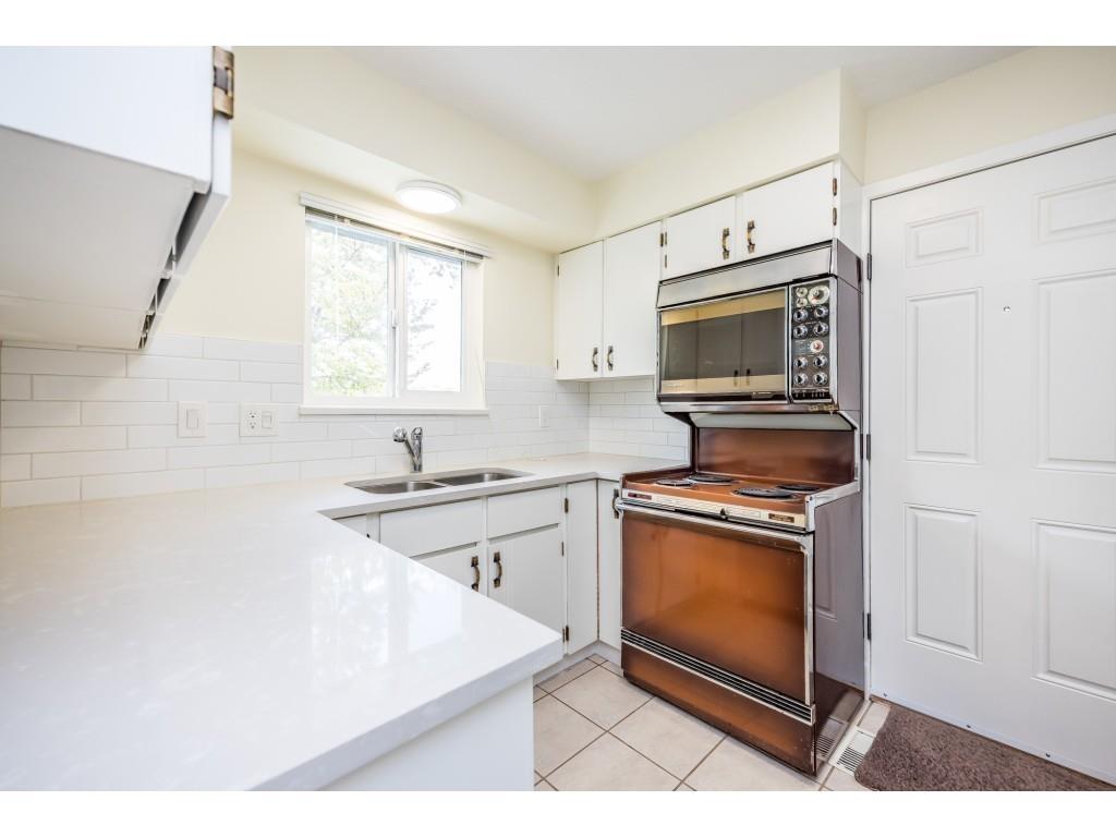 19971 50a Avenue, Langley, British Columbia  V3A 6S1 - Photo 5 - R3118698