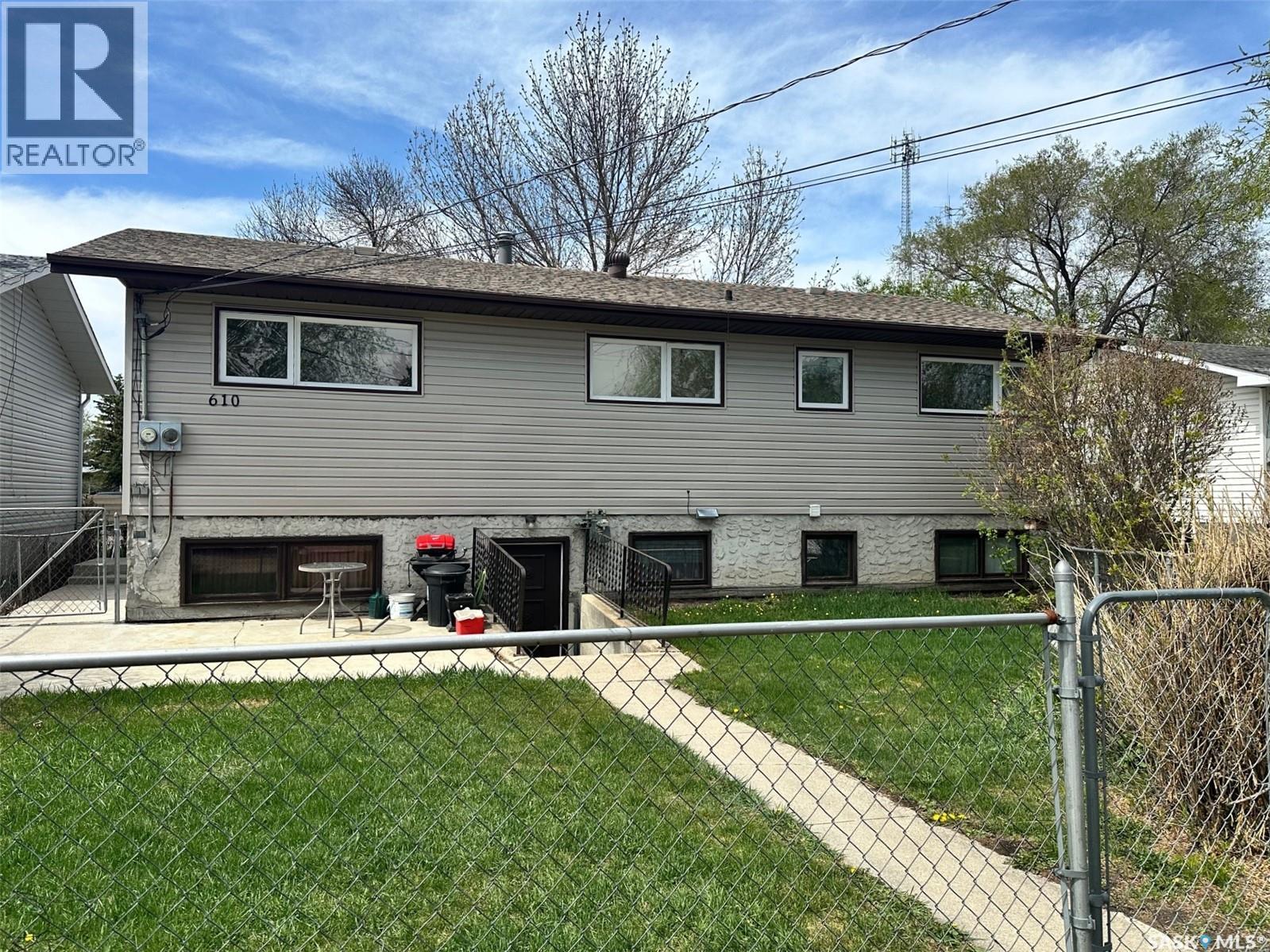 610 Hudson Street, Hudson Bay, Saskatchewan  S0E 0Y0 - Photo 2 - SK034824