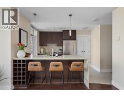 <div class="price">$699,000</div> 1205 888 Homer Street, Vancouver<br><div style="margin-bottom:8px;"><small>Rennie & Associates Realty Ltd.</small></div><div class='bed_bath'>1 Bed | 1 Bath</div>