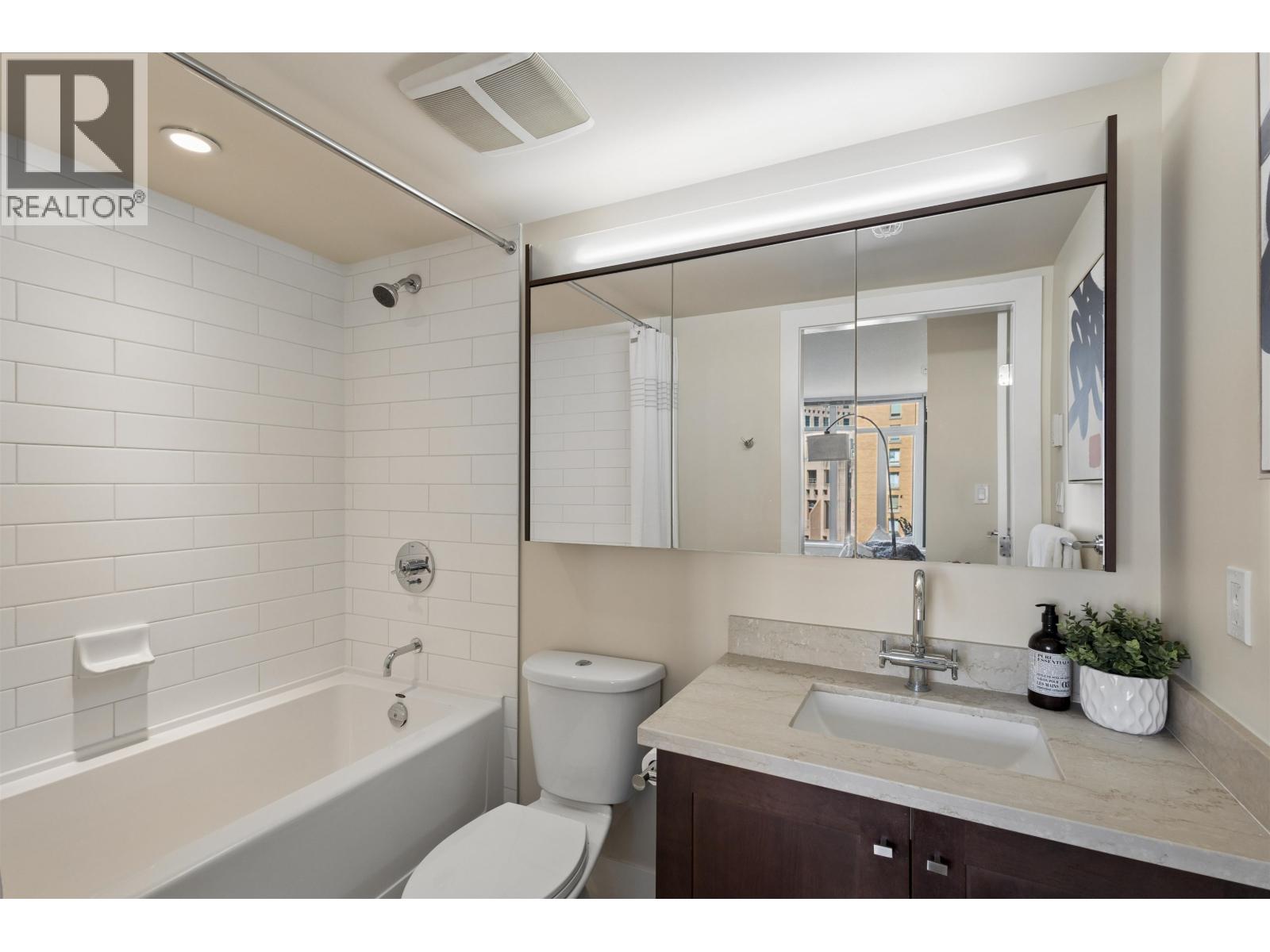 1205 888 Homer Street, Vancouver, British Columbia  V6B 0H7 - Photo 19 - R3118856