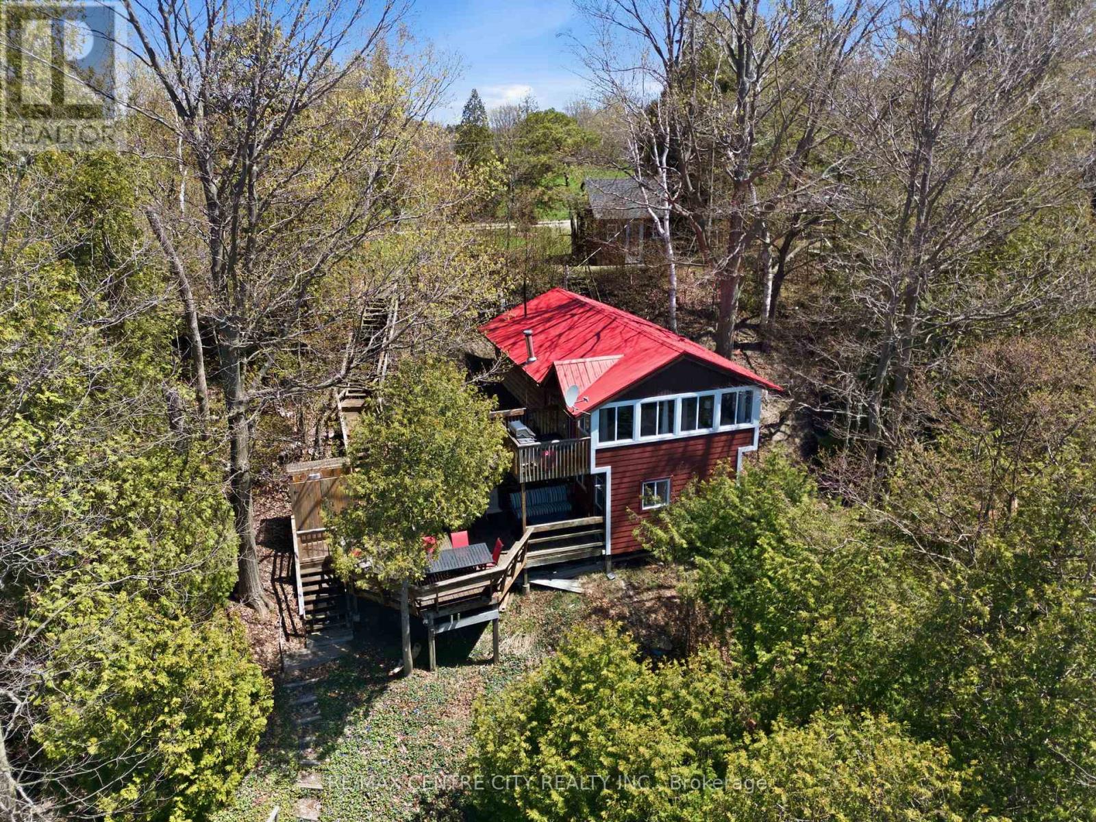 82431 Golf Course Road, Ashfield-Colborne-Wawanosh, Ontario  N0M 3Y2 - Photo 2 - X13080402