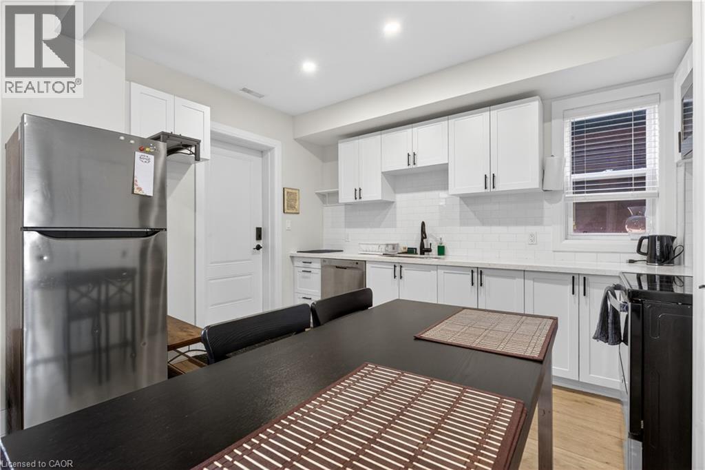 11 Barnesdale Avenue N, Hamilton, Ontario  L8L 6R4 - Photo 17 - 40824624