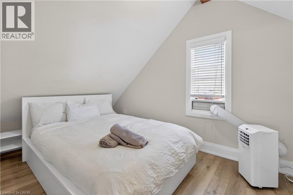 11 Barnesdale Avenue N, Hamilton, Ontario  L8L 6R4 - Photo 37 - 40824624