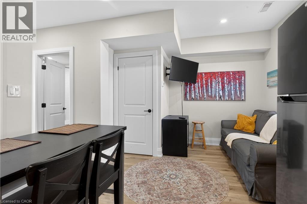 11 Barnesdale Avenue N, Hamilton, Ontario  L8L 6R4 - Photo 18 - 40824624
