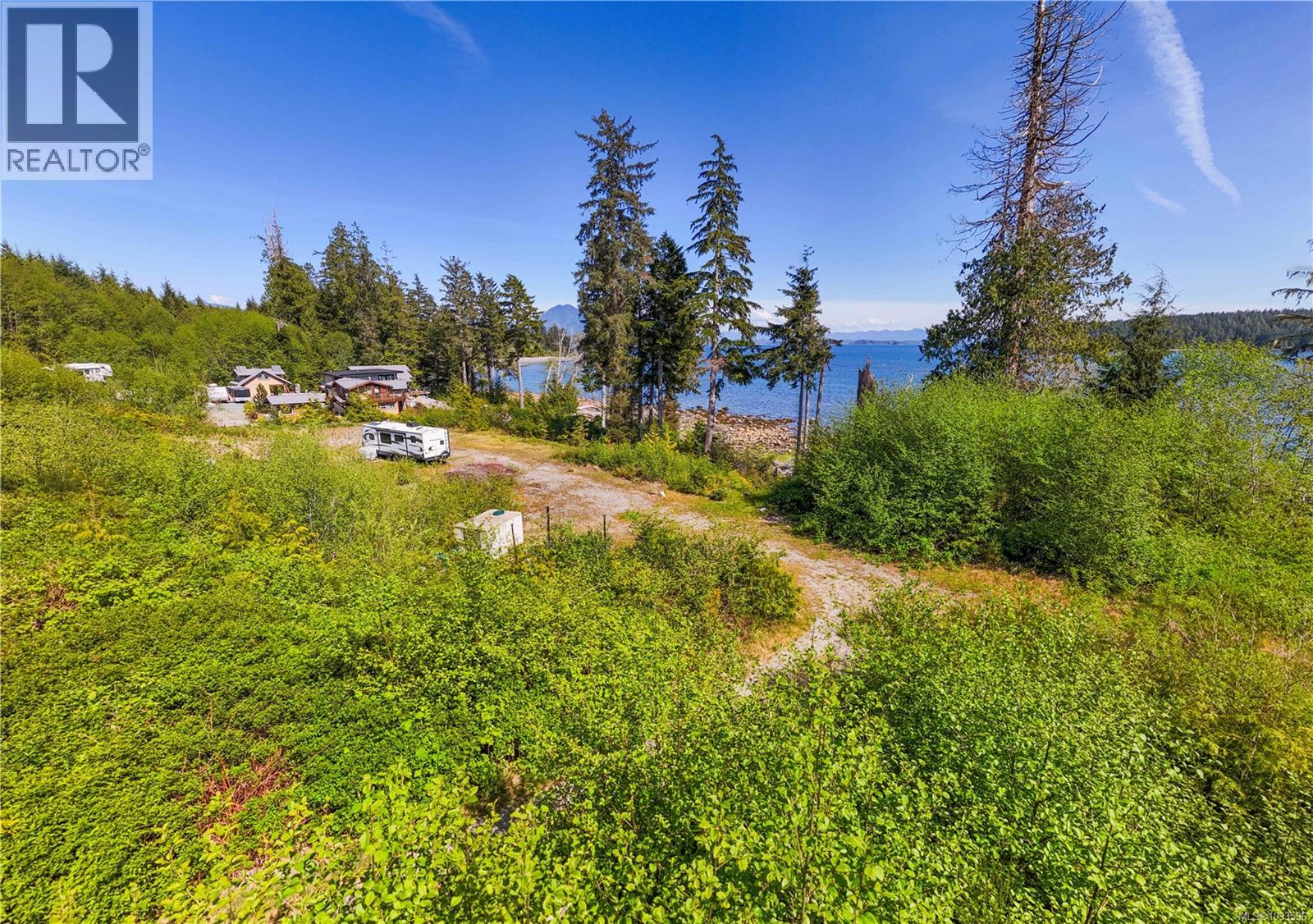 1174 Front St, Ucluelet, British Columbia  V0R 3A0 - Photo 1 - 1033596