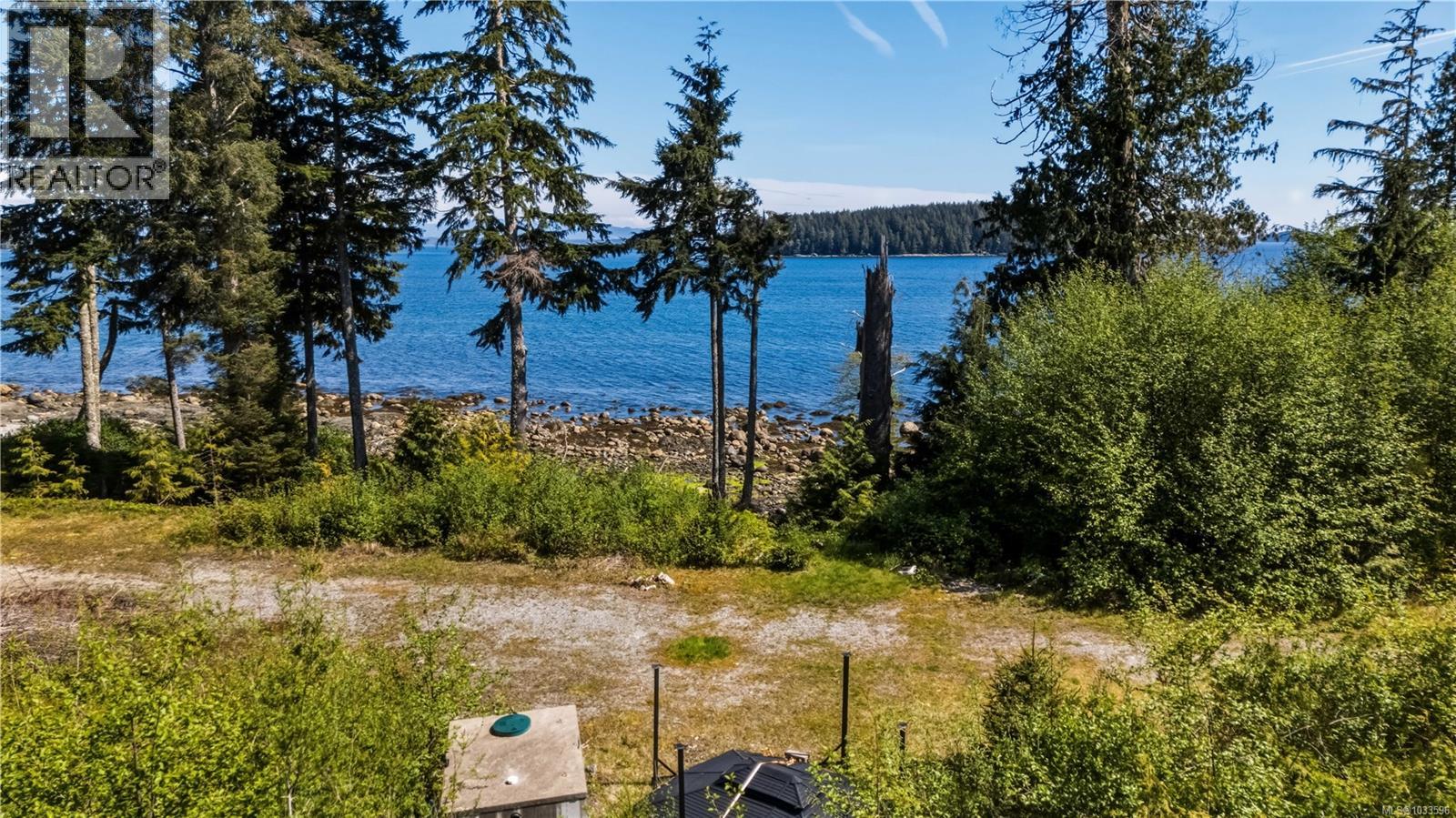1174 Front St, Ucluelet, British Columbia  V0R 3A0 - Photo 2 - 1033596
