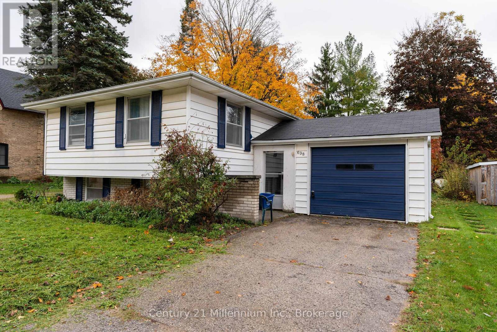 698 GUSTAVUS STREET, Saugeen Shores, Ontario