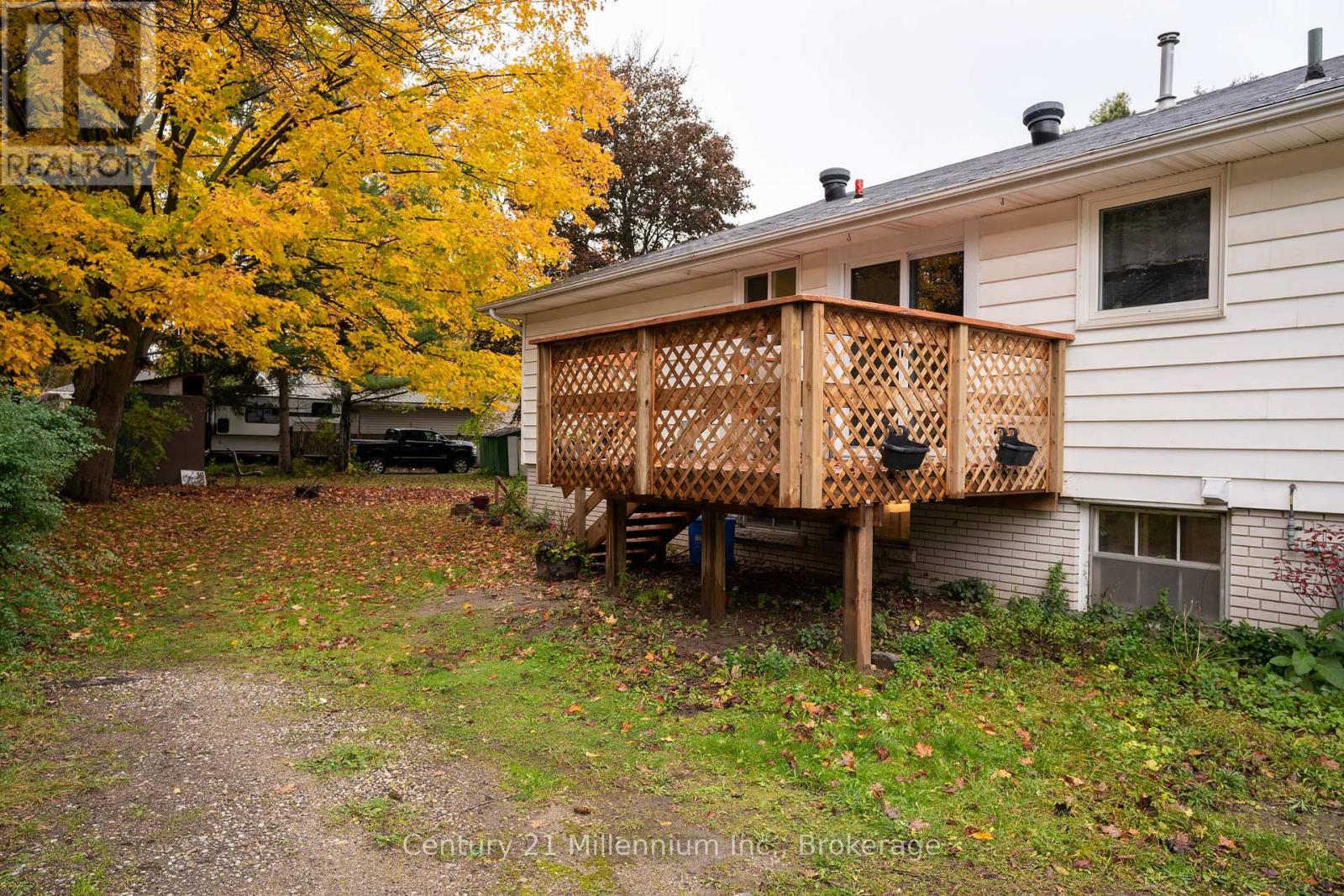 698 Gustavus Street, Saugeen Shores, Ontario  N0H 2C0 - Photo 12 - X12952850
