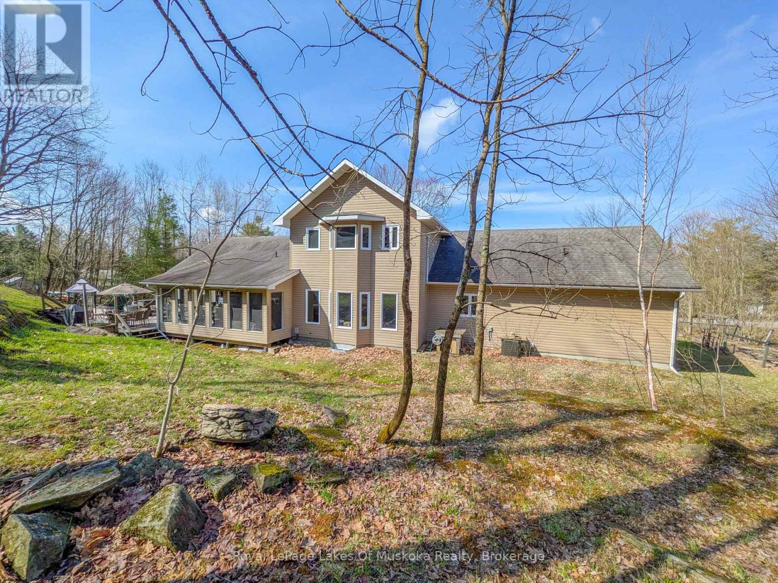 1441 Cedar Lane, Bracebridge, Ontario  P1L 1W9 - Photo 2 - X12977826