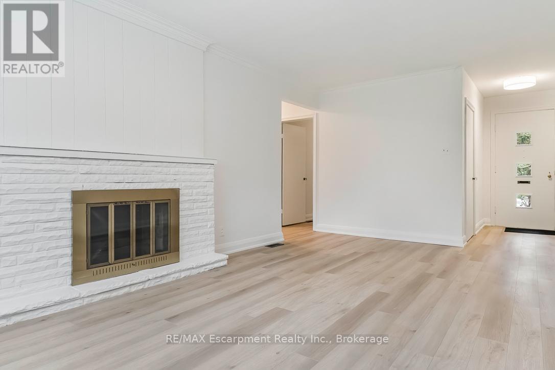 142 Balsam Drive, Oakville, Ontario  L6J 3X5 - Photo 10 - W13080508