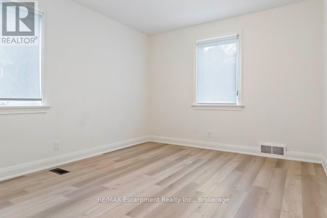 142 Balsam Drive, Oakville, Ontario  L6J 3X5 - Photo 21 - W13080508
