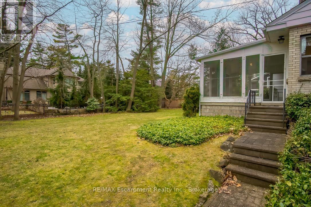 142 Balsam Drive, Oakville, Ontario  L6J 3X5 - Photo 35 - W13080508