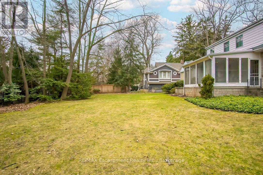 142 Balsam Drive, Oakville, Ontario  L6J 3X5 - Photo 36 - W13080508