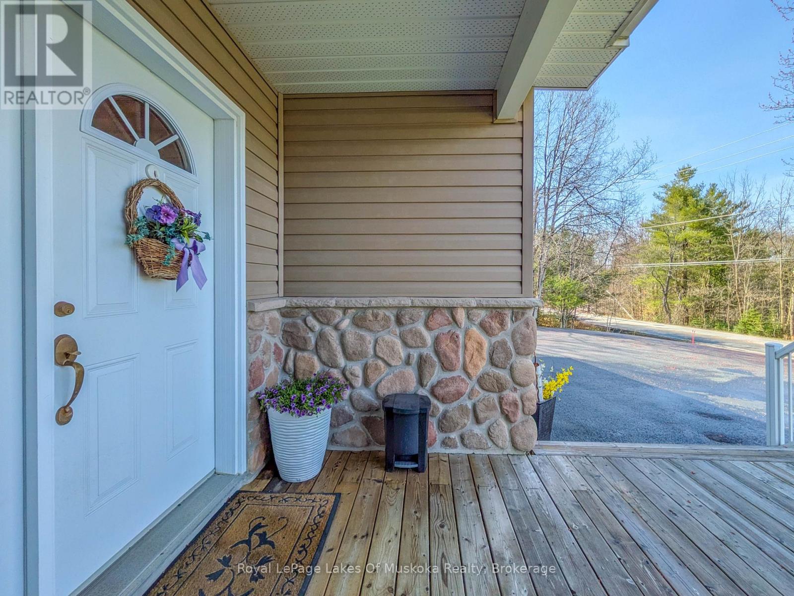 1441 Cedar Lane, Bracebridge, Ontario  P1L 1W9 - Photo 6 - X12977826