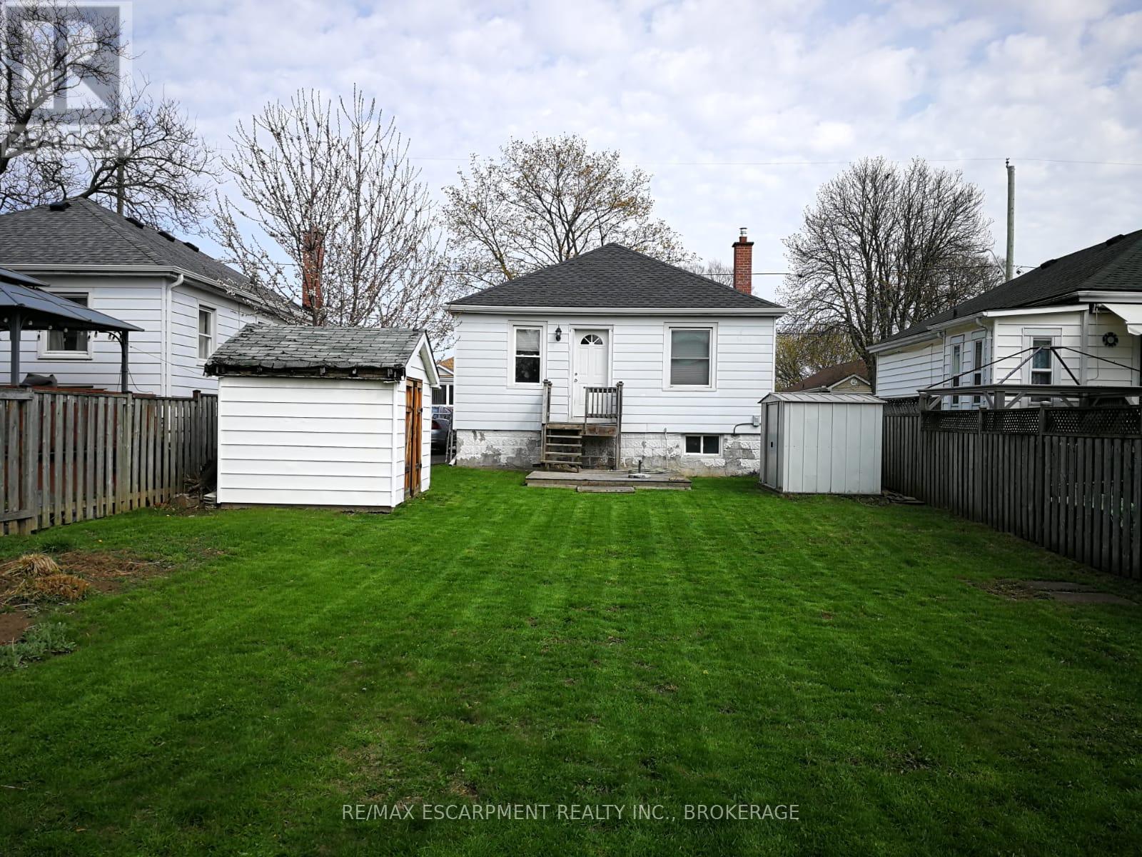 122 East 25th Street, Hamilton, Ontario  L8V 3A2 - Photo 11 - X13080436