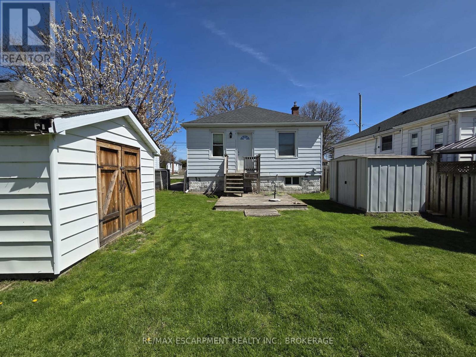 122 East 25th Street, Hamilton, Ontario  L8V 3A2 - Photo 12 - X13080436