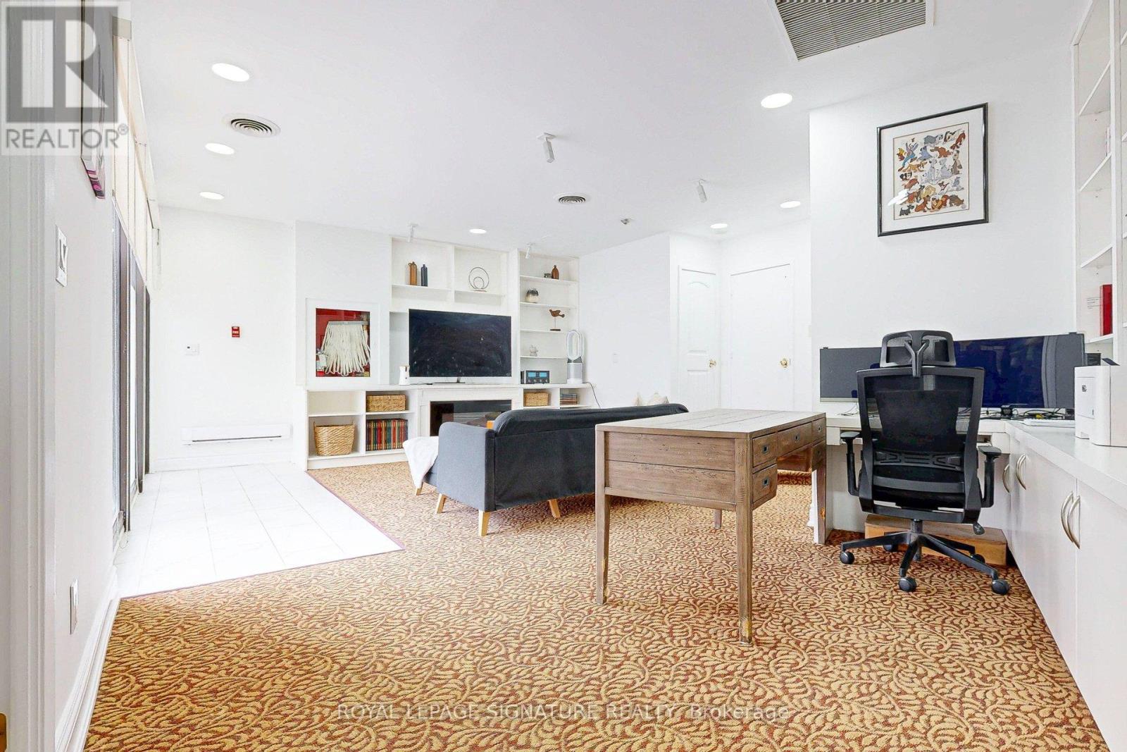 410/204 - 33 Harbour Square, Toronto, Ontario  M5J 2G2 - Photo 34 - C12747616