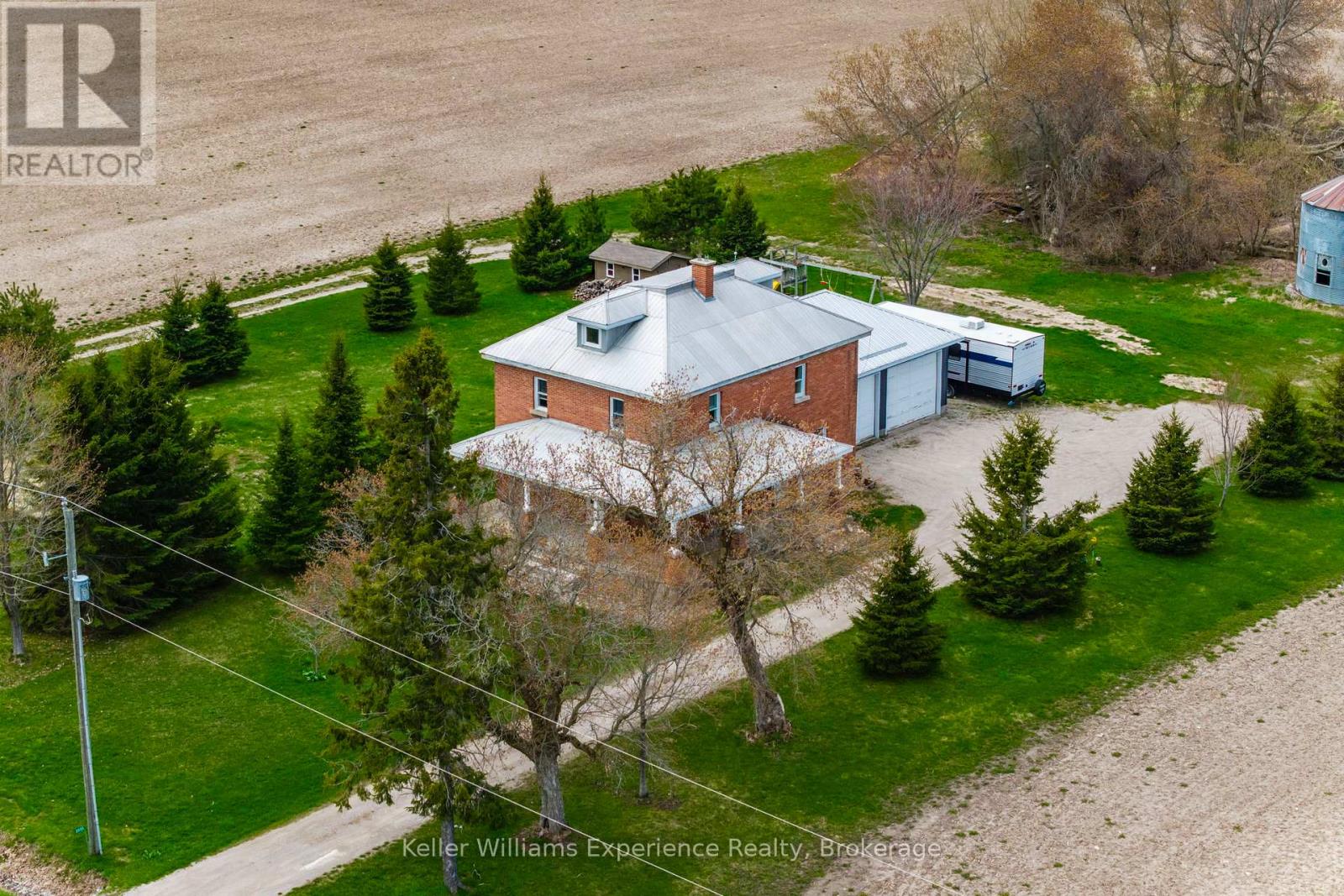 2936 FLOS 6 ROAD W, Springwater, Ontario