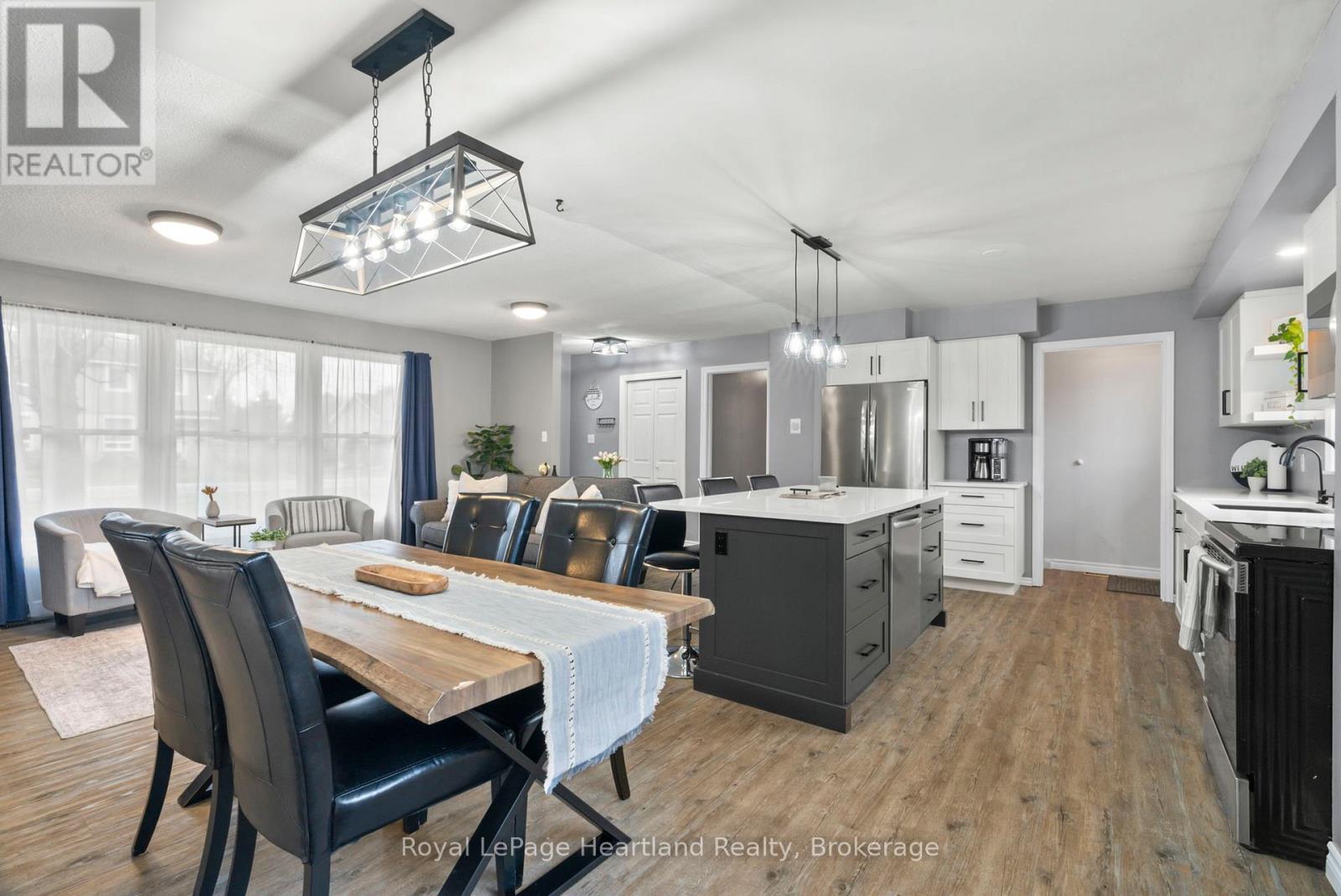 156 John Street N, Minto, Ontario  N0G 1Z0 - Photo 13 - X12847332