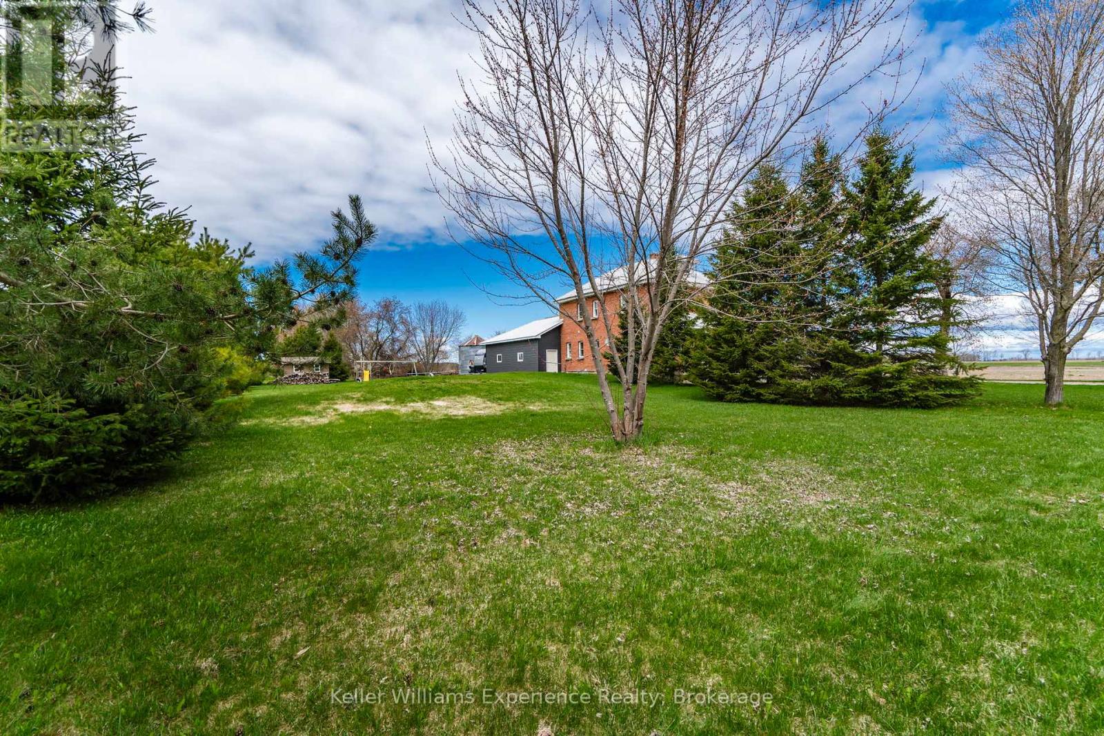 2936 Flos 6 Road W, Springwater, Ontario  L0L 1P0 - Photo 38 - S13029266