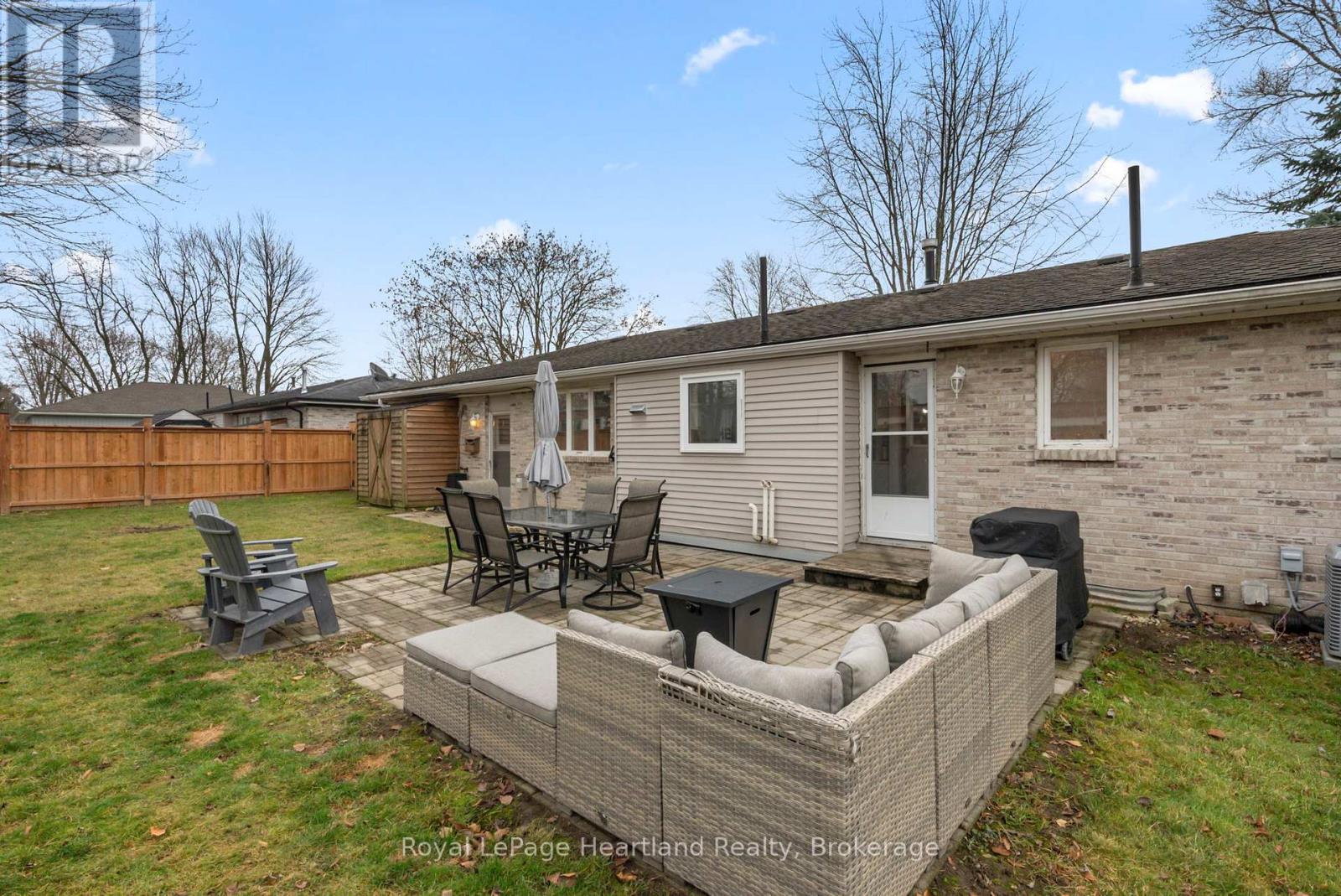 156 John Street N, Minto, Ontario  N0G 1Z0 - Photo 32 - X12847332