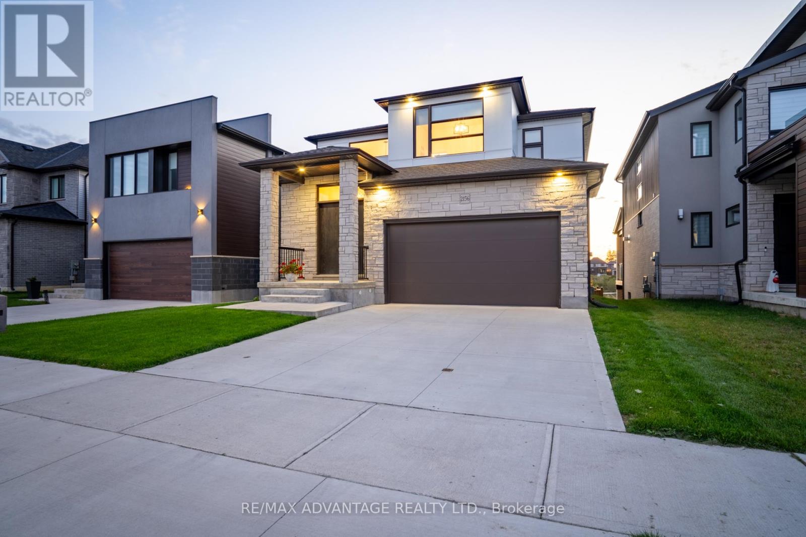 2156 TOKALA TRAIL, London North, Ontario
